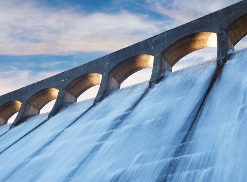 Underwater dam structure inspection by ROV